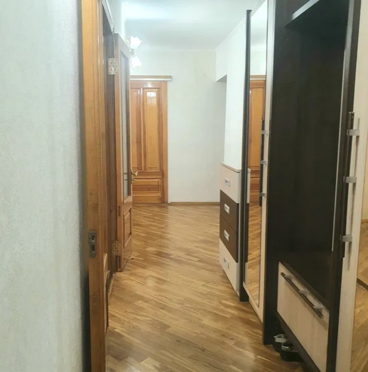 продажа трехкомнатной квартиры номер A-174186 в Киевском районе, фото номер 7